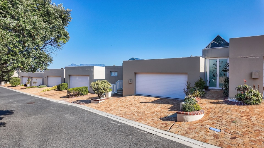 3 Bedroom Property for Sale in Bloubergstrand Western Cape